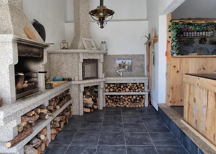 Bed & Breakfast Paradiesli 3*